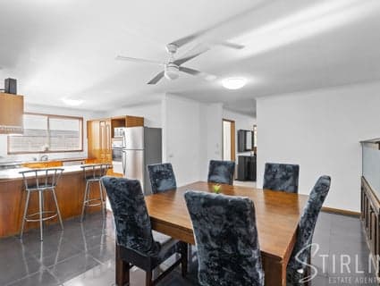 24 Comte Close, Cranbourne West - Thumbnail 3