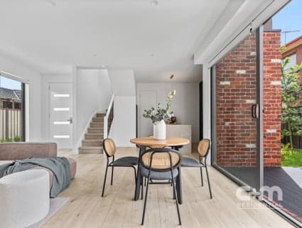 2/407 Gaffney Street, Pascoe Vale - Image 1