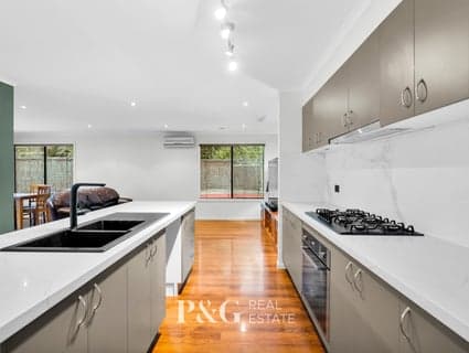 5 Tuileries Rise, Narre Warren South - Thumbnail 8