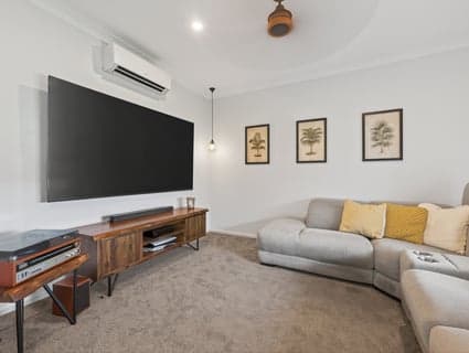 6 Sunburst Street, Mount Low - Thumbnail 4