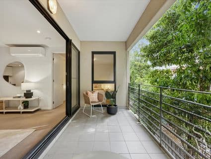 10/41-43 Spray Street, Elwood - Image 1
