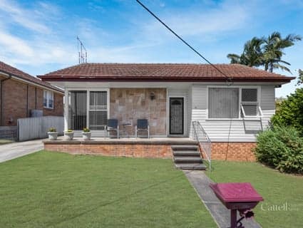 36 Third Avenue, Rutherford - Thumbnail 2