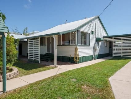 11 Carrington Street, West End - Thumbnail 3