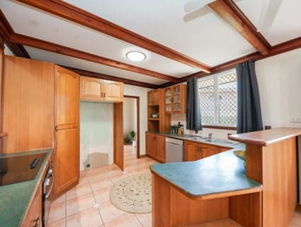 11 Carrington Street, West End - Thumbnail 5