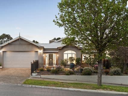 6 Michigan Grange, Pakenham - Image 1