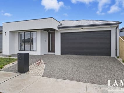 25 Lollipop Crescent, Sunbury - Thumbnail 2