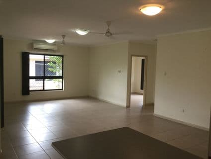 18 Mirrakma Crescent, Lyons - Thumbnail 2