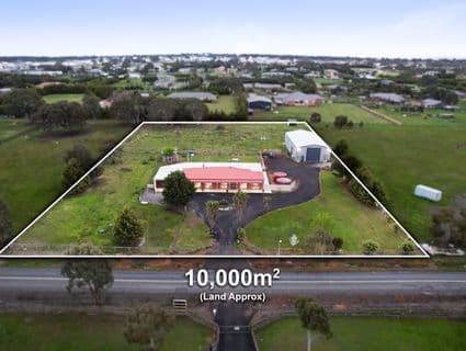 25 Forest Red Gum Drive, Mickleham - Thumbnail 2