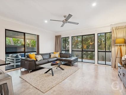 28 Richmond Street, Gordon Park - Thumbnail 3