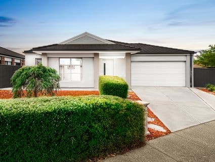 5 Lancewood Road, Manor Lakes - Image 1