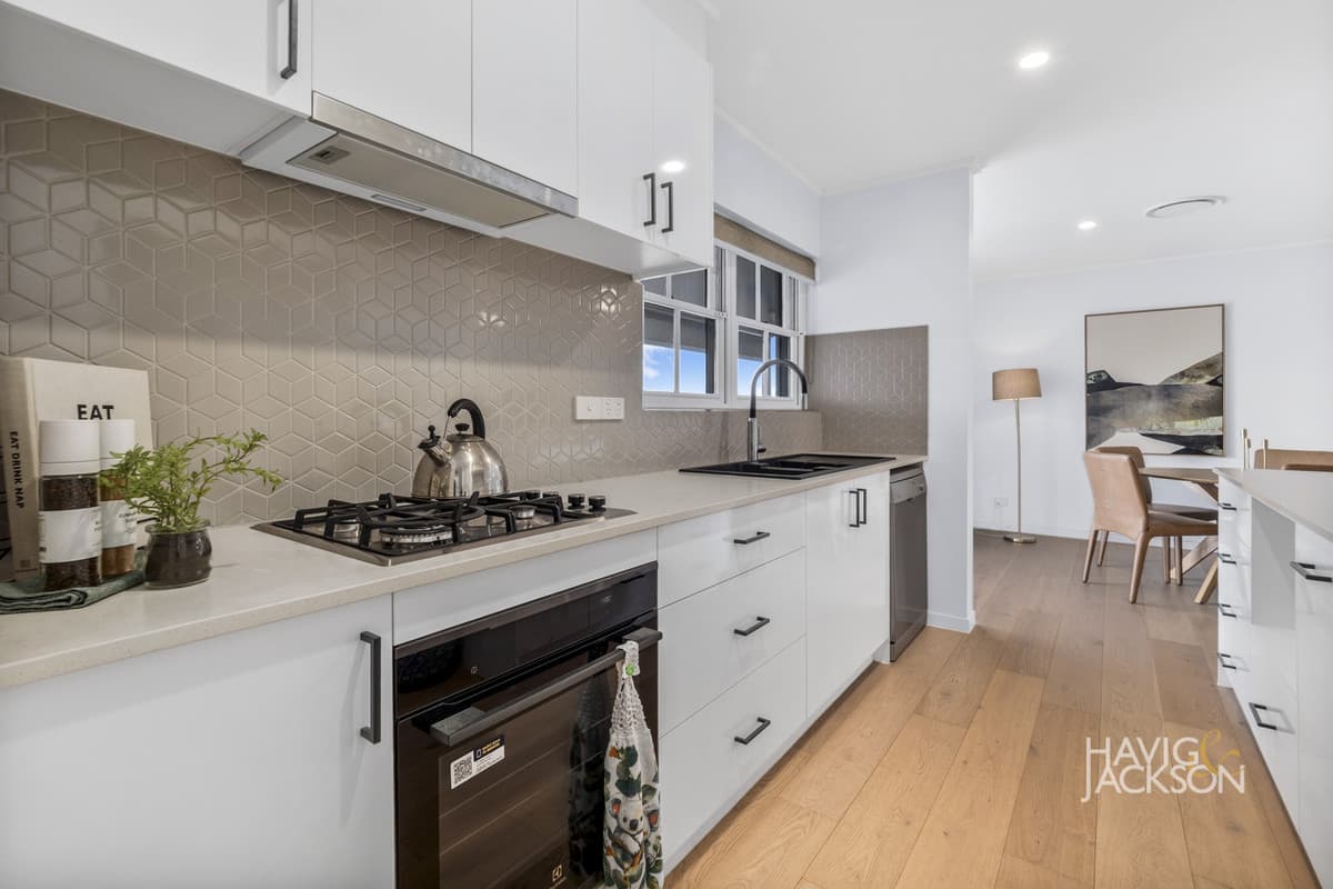 8 / 15 Killara Avenue, Hamilton QLD 4007, Hamilton - Thumbnail 2