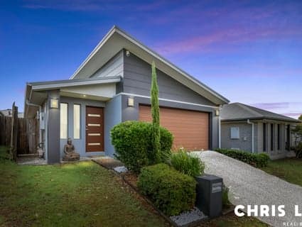 23 Sunstone Court, Logan Reserve - Image 1