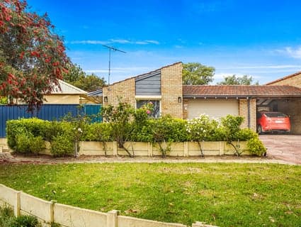 24B Barridale Drive, Kingsley - Image 1