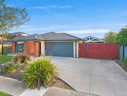 63 Manuka Grove, Wyndham Vale - Thumbnail 2