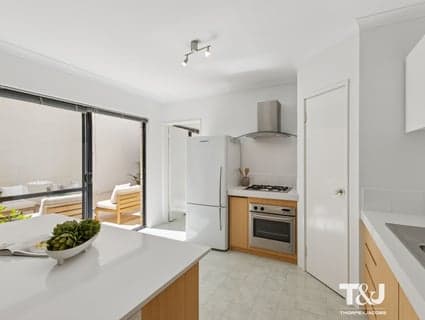 16 Juniper Bank Way, Subiaco - Thumbnail 6