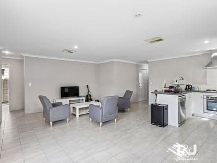 404, Cannington - Thumbnail 3
