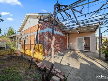 12 Owen Street, Goodwood - Thumbnail 2