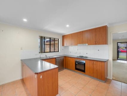 14 Links Court, Kin Kora - Thumbnail 5