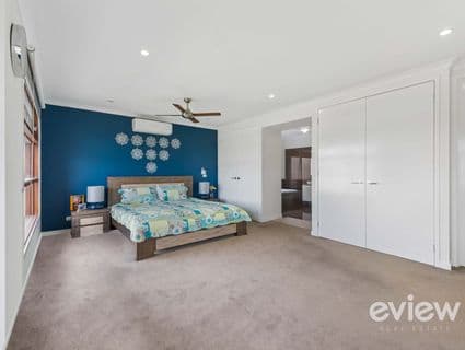 32 Holyoake Parade, Manor Lakes - Thumbnail 3