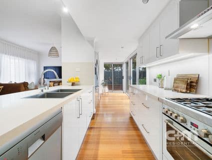 21 Dickinson Street, Hadfield - Thumbnail 7