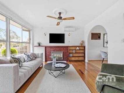 76 Middle Street, Hadfield - Thumbnail 4