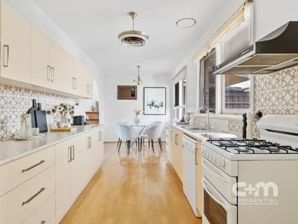 76 Middle Street, Hadfield - Thumbnail 7