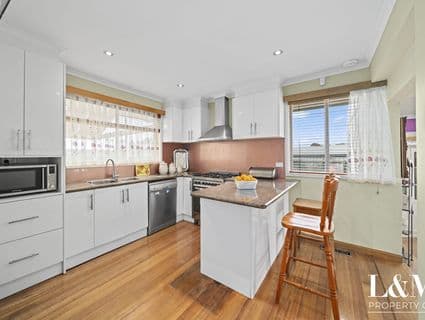 9 Eve Court, Craigieburn - Thumbnail 3