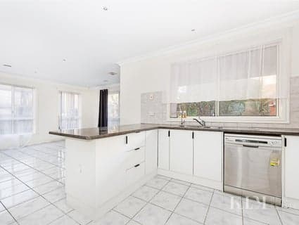 6 Overbank Street, Roxburgh Park - Thumbnail 6