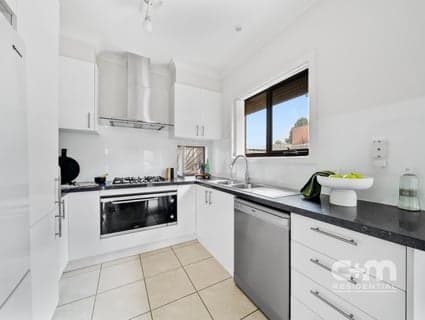 1A Eileen Street, Hadfield - Thumbnail 4