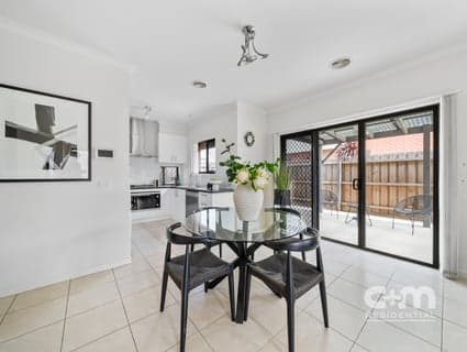 1A Eileen Street, Hadfield - Thumbnail 5