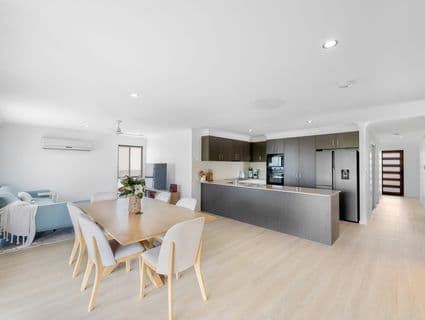15 Florey Place, Kirkwood - Thumbnail 2