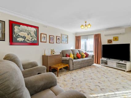 404, Rosebud - Image 1