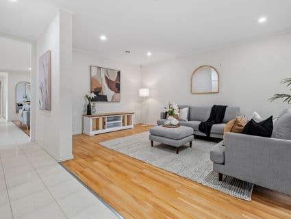 15 Creekwood Drive, Craigieburn - Thumbnail 6