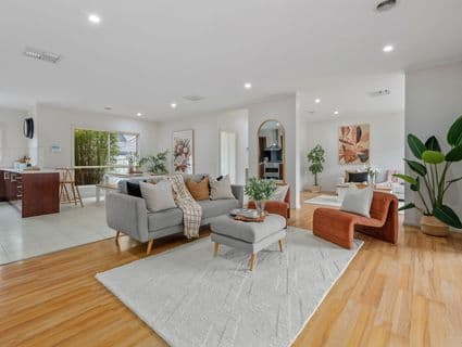 15 Creekwood Drive, Craigieburn - Thumbnail 8