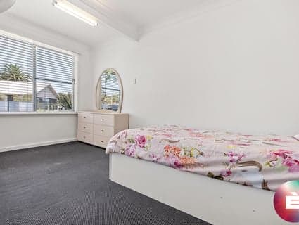3 Tomlin Place, Swansea - Thumbnail 6