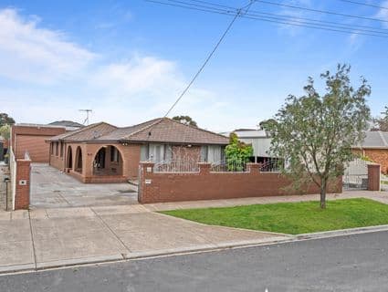 51 Victoria Road, Sydenham - Image 1