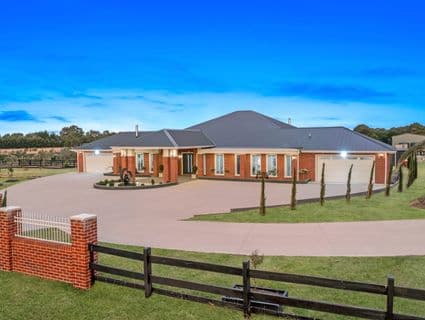 11 Rangeview Close, Mickleham - Thumbnail 4