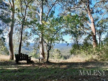 404, Mount Mellum - Thumbnail 4