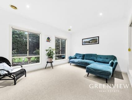 52 Nature Circuit, Cranbourne North - Thumbnail 5