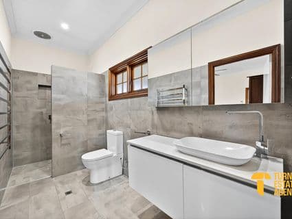 2 Dr Dunlop Grove, Northam - Thumbnail 4