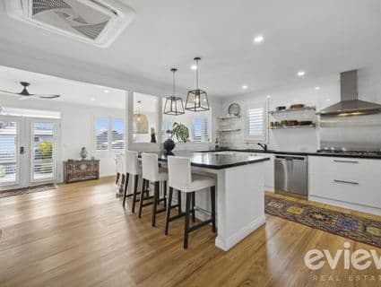 7 Bowcombe Crescent, Ventnor - Thumbnail 2