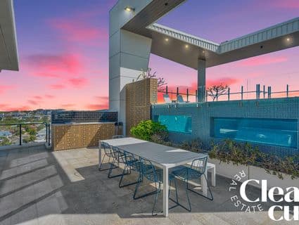 806/148 Logan Road, Woolloongabba - Image 1