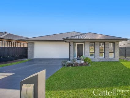 26 Harrow Circuit, Greta - Image 1