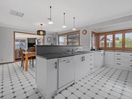 5 Medstead Court, Craigieburn - Thumbnail 7