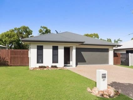 404, Bushland Beach - Image 1