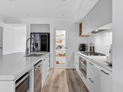 27 Portobello Way, Fraser Rise - Thumbnail 4
