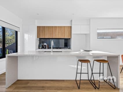 404, Glenroy - Thumbnail 4