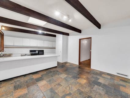 22 Balmoral Avenue, Bundoora - Thumbnail 8