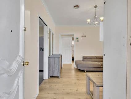 29 Inverloch Crescent, Dallas - Thumbnail 4