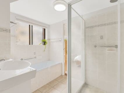 404, Tweed Heads West - Thumbnail 2